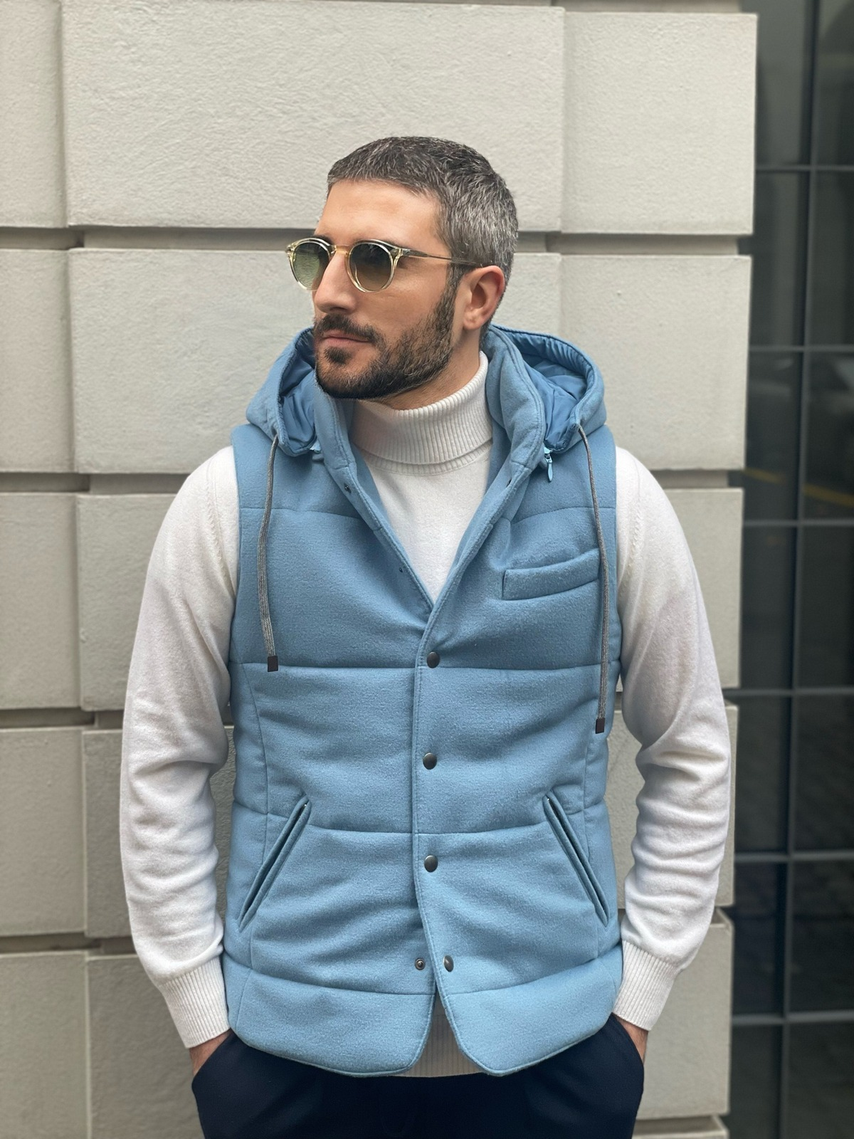 SLEEVELESS HOODED - LIGHT BLUE