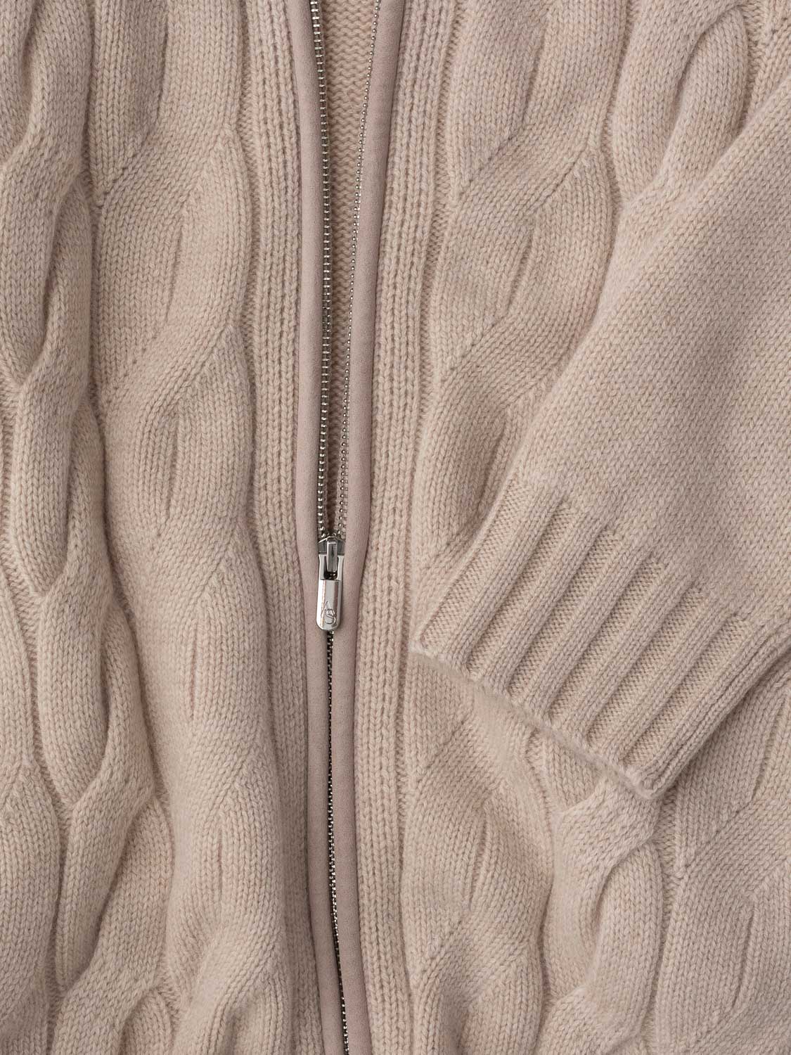PEAK SWEATER BEIGE