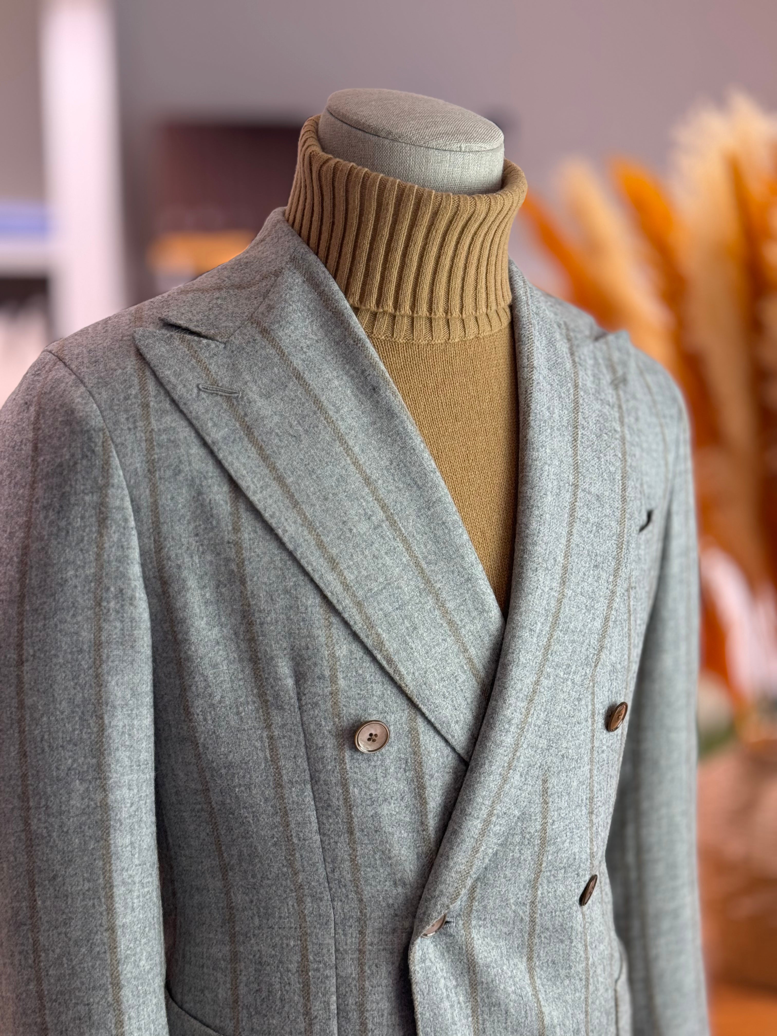 DOUBLE BREASTED SUIT ALPACA - GREY WITH CAMEL STRIPES